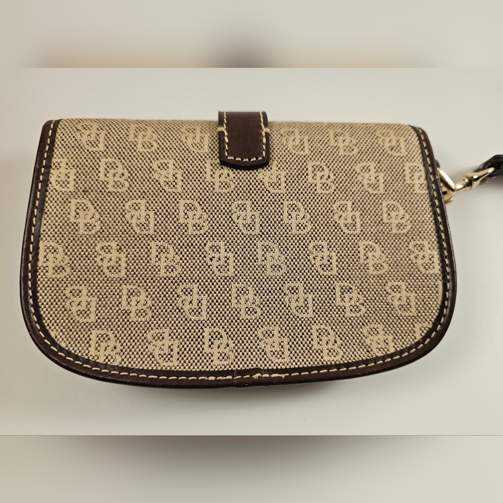 Dooney & Bourke Signature Db Wristlet Brown & Tan… - image 3